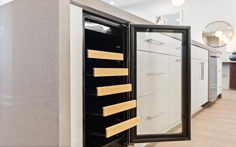 1900 S Ervay Street #508, Dallas, TX 75215, 2 Bedrooms Bedrooms, ,2 BathroomsBathrooms,Residential,For Sale,1900 S Ervay Street,0,21163640