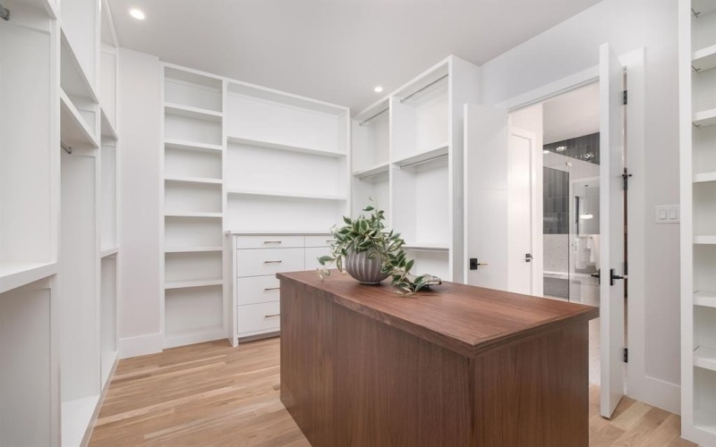 3950 Rochelle Drive, Dallas, TX 75220, 5 Habitaciones Habitaciones , ,6 BañosBaños,Residential,En Venta,3950 Rochelle Drive,0,21164572