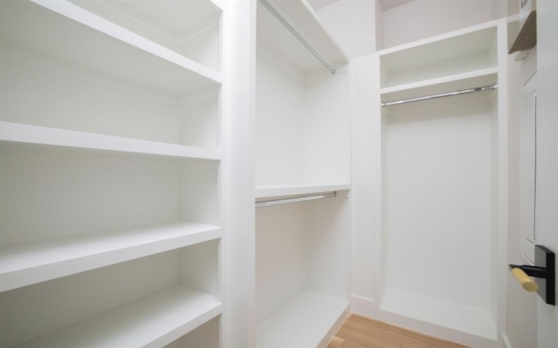 3950 Rochelle Drive, Dallas, TX 75220, 5 Habitaciones Habitaciones , ,6 BañosBaños,Residential,En Venta,3950 Rochelle Drive,0,21164572