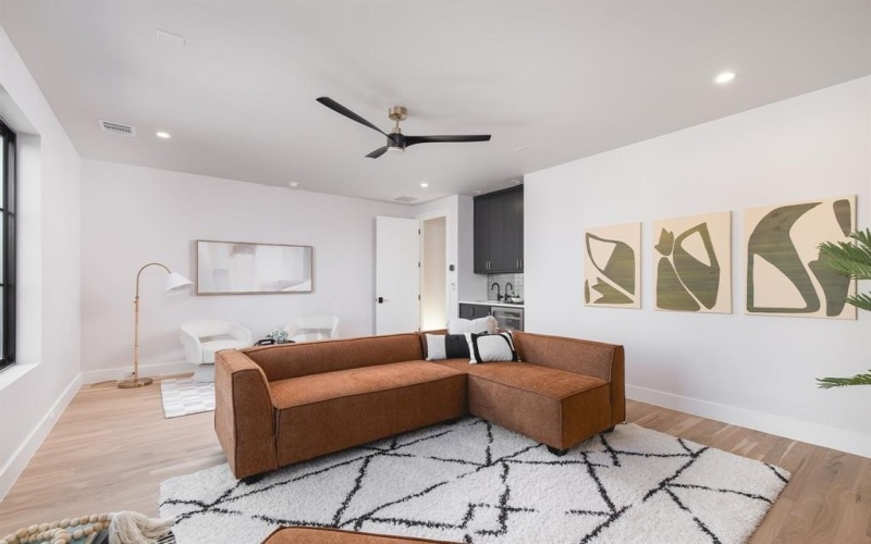 3950 Rochelle Drive, Dallas, TX 75220, 5 Habitaciones Habitaciones , ,6 BañosBaños,Residential,En Venta,3950 Rochelle Drive,0,21164572