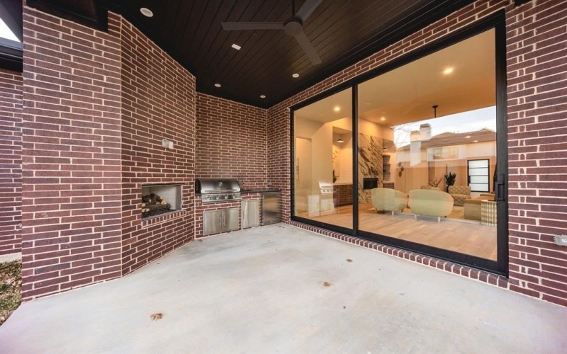 3950 Rochelle Drive, Dallas, TX 75220, 5 Habitaciones Habitaciones , ,6 BañosBaños,Residential,En Venta,3950 Rochelle Drive,0,21164572