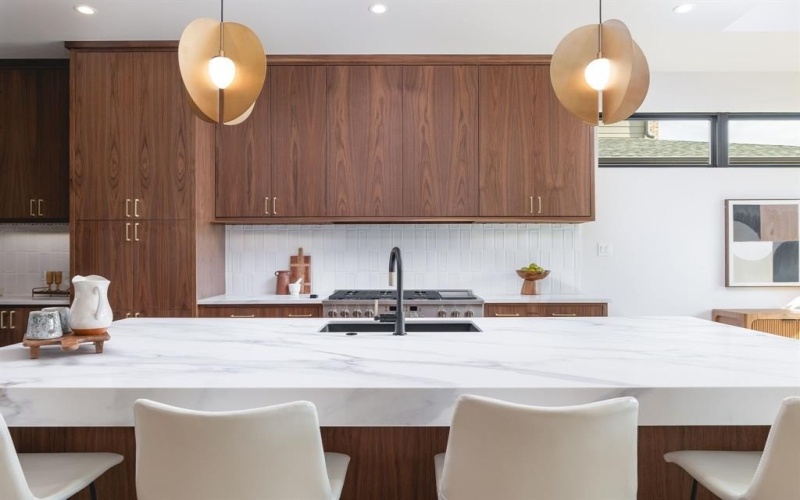 3950 Rochelle Drive, Dallas, TX 75220, 5 Habitaciones Habitaciones , ,6 BañosBaños,Residential,En Venta,3950 Rochelle Drive,0,21164572