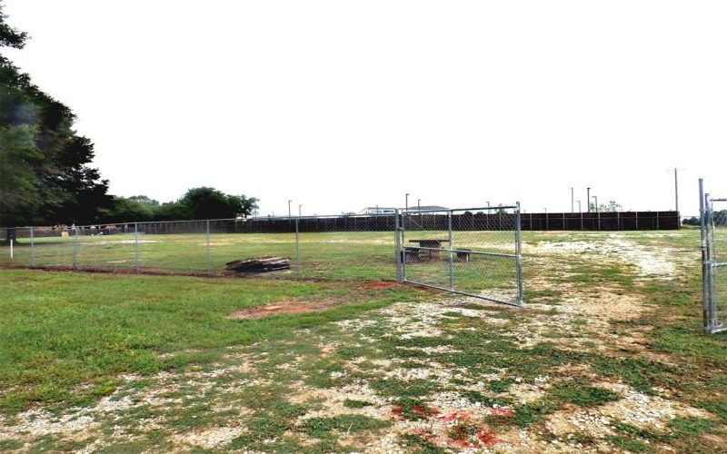 6003 N 256 Loop, Palestine, TX 75801, ,Commercial Sale,For Sale,6003 N 256 Loop,20617144