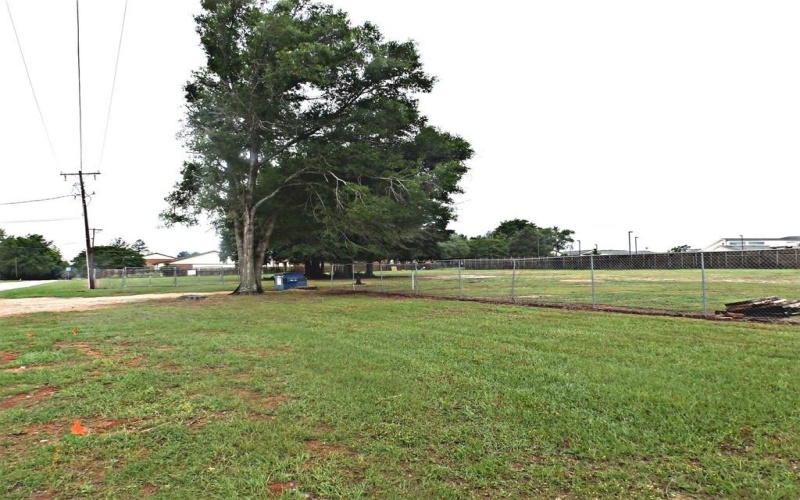 6003 N 256 Loop, Palestine, TX 75801, ,Commercial Sale,For Sale,6003 N 256 Loop,20617144