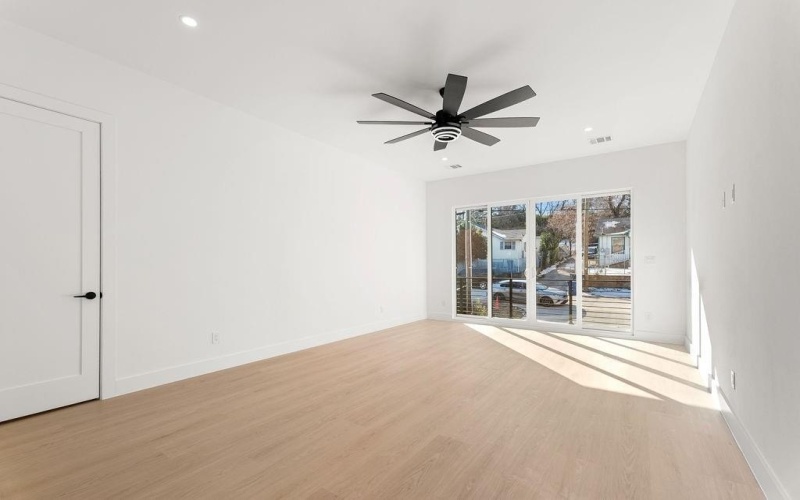 1825 Pollard Street, Dallas, TX 75208, 4 Habitaciones Habitaciones , ,3 BañosBaños,Residential,En Venta,1825 Pollard Street,0,21168454