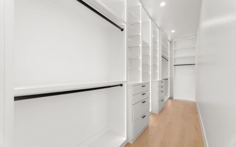 1825 Pollard Street, Dallas, TX 75208, 4 Habitaciones Habitaciones , ,3 BañosBaños,Residential,En Venta,1825 Pollard Street,0,21168454