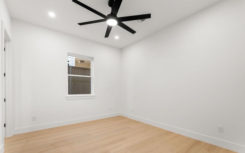 1825 Pollard Street, Dallas, TX 75208, 4 Habitaciones Habitaciones , ,3 BañosBaños,Residential,En Venta,1825 Pollard Street,0,21168454