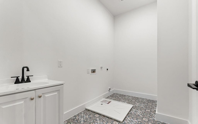 1825 Pollard Street, Dallas, TX 75208, 4 Habitaciones Habitaciones , ,3 BañosBaños,Residential,En Venta,1825 Pollard Street,0,21168454