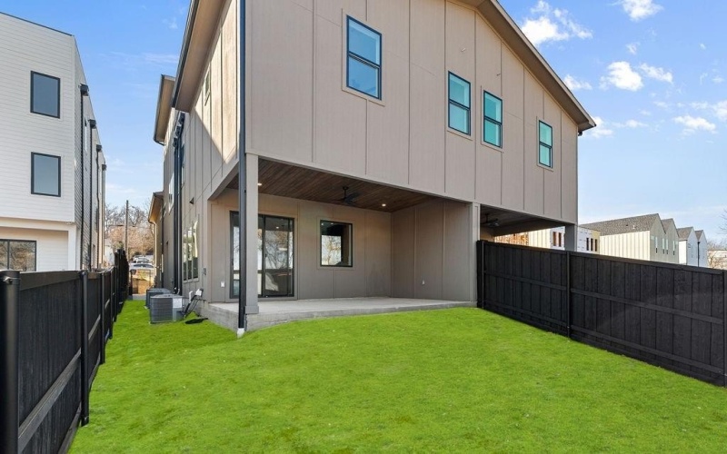 1825 Pollard Street, Dallas, TX 75208, 4 Habitaciones Habitaciones , ,3 BañosBaños,Residential,En Venta,1825 Pollard Street,0,21168454