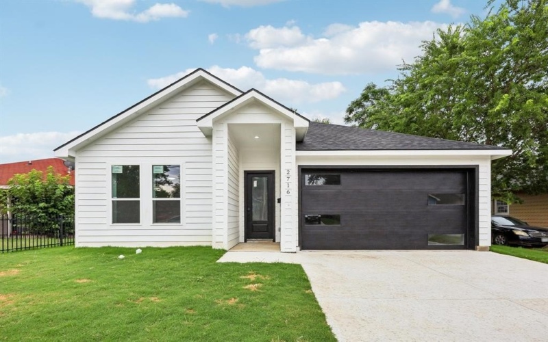 2716 E 12th Street, Fort Worth, TX 76111, 4 Habitaciones Habitaciones , ,2 BañosBaños,Residential,En Venta,2716 E 12th Street,0,21168564