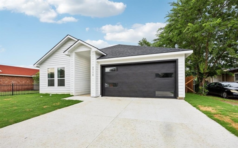 2716 E 12th Street, Fort Worth, TX 76111, 4 Habitaciones Habitaciones , ,2 BañosBaños,Residential,En Venta,2716 E 12th Street,0,21168564