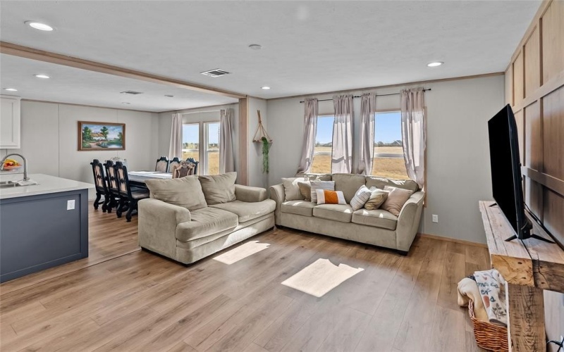 10616 Mustang Drive, Godley, TX 76044, 3 Habitaciones Habitaciones , ,2 BañosBaños,Residential,En Venta,10616 Mustang Drive,0,21168708