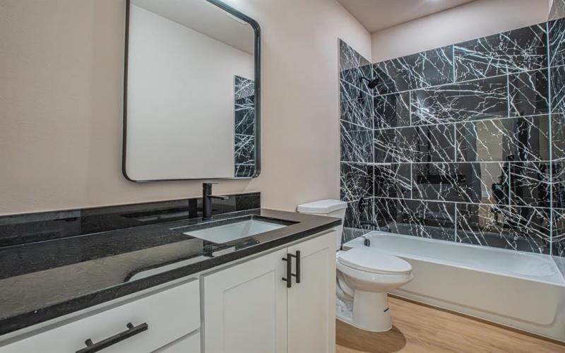 120 Brookview Drive, Bridgeport, TX 76426, 4 Bedrooms Bedrooms, ,2 BathroomsBathrooms,Residential,For Sale,120 Brookview Drive,0,21169009