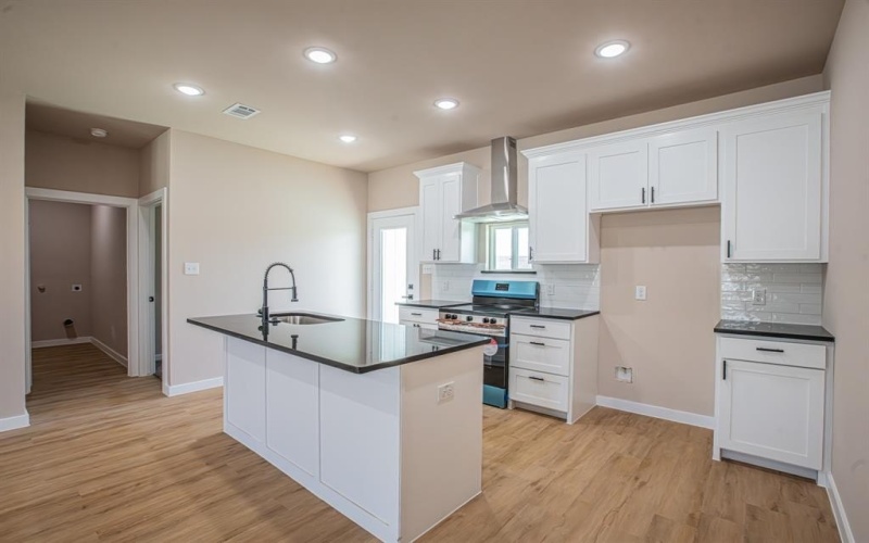 120 Brookview Drive, Bridgeport, TX 76426, 4 Bedrooms Bedrooms, ,2 BathroomsBathrooms,Residential,For Sale,120 Brookview Drive,0,21169009