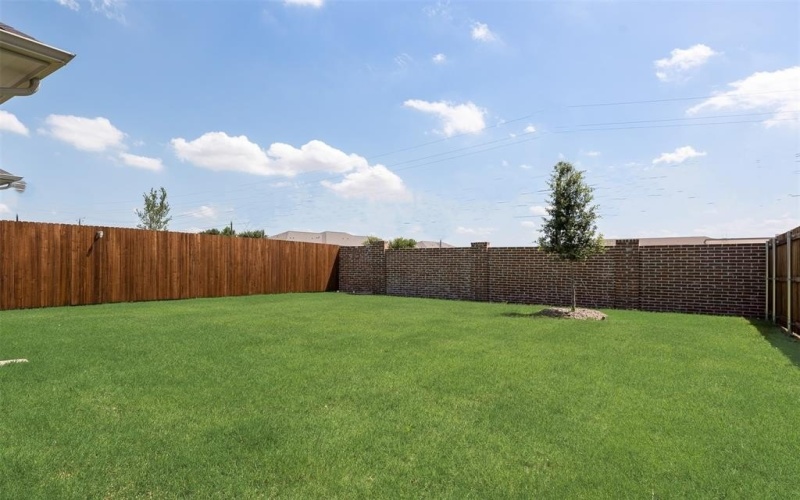 1114 Redcoat Drive, Forney, TX 75126, 3 Bedrooms Bedrooms, ,2 BathroomsBathrooms,Residential,For Sale,1114 Redcoat Drive,0,21169325