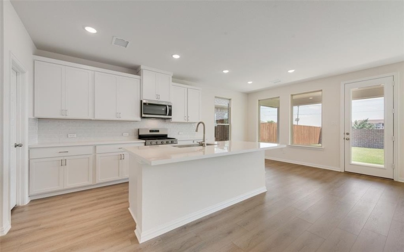 1114 Redcoat Drive, Forney, TX 75126, 3 Bedrooms Bedrooms, ,2 BathroomsBathrooms,Residential,For Sale,1114 Redcoat Drive,0,21169325