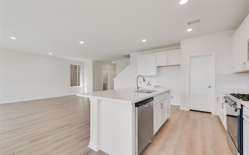 1114 Redcoat Drive, Forney, TX 75126, 3 Bedrooms Bedrooms, ,2 BathroomsBathrooms,Residential,For Sale,1114 Redcoat Drive,0,21169325