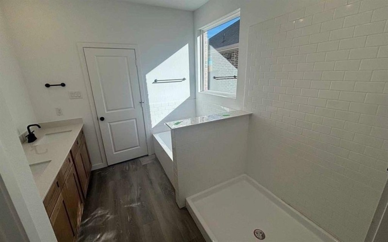 657 Tyronza Drive, Justin, TX 76247, 4 Habitaciones Habitaciones , ,3 BañosBaños,Residential,En Venta,657 Tyronza Drive,0,21169384