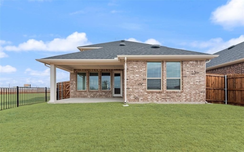 1106 Redcoat Drive, Forney, TX 75126, 4 Bedrooms Bedrooms, ,2 BathroomsBathrooms,Residential,For Sale,1106 Redcoat Drive,0,21169416