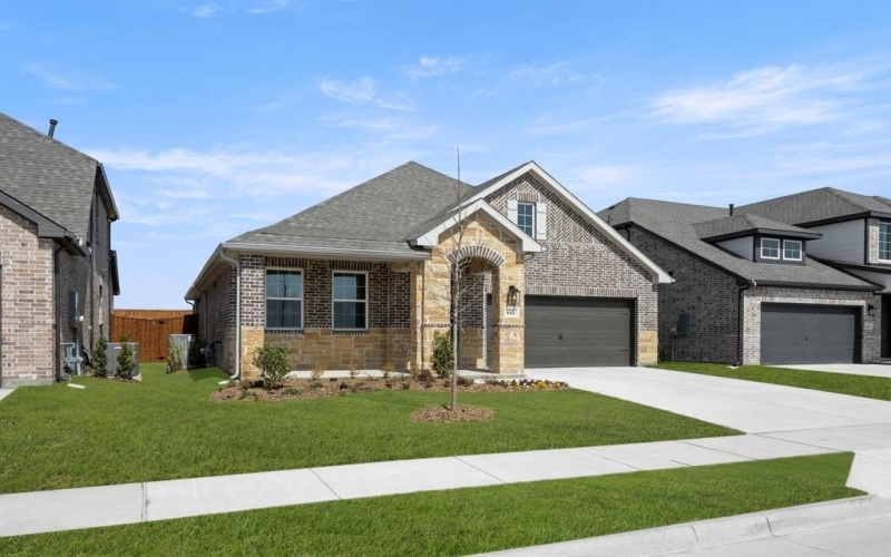 661 Tyronza Drive, Justin, TX 76247, 3 Bedrooms Bedrooms, ,2 BathroomsBathrooms,Residential,For Sale,661 Tyronza Drive,0,21169788