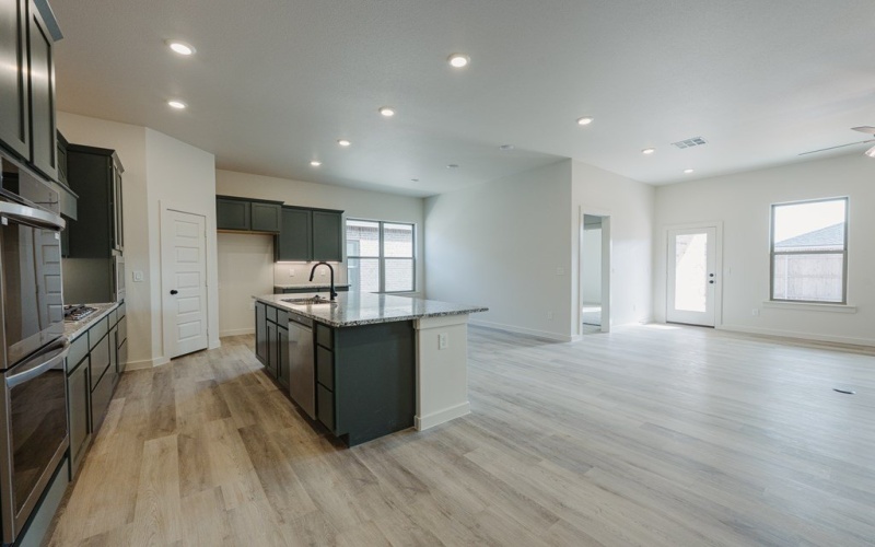 500 Pratt Dr, Odessa, TX 79765, 4 Habitaciones Habitaciones , ,3 BañosBaños,Residential,En Venta,500 Pratt Dr,0,167111