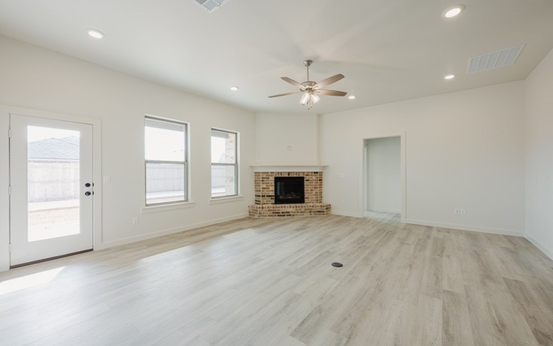 500 Pratt Dr, Odessa, TX 79765, 4 Habitaciones Habitaciones , ,3 BañosBaños,Residential,En Venta,500 Pratt Dr,0,167111