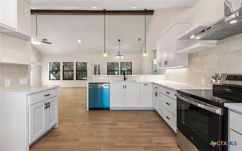 1595 Rocky Ridge Loop, Canyon Lake, TX 78133, 3 Habitaciones Habitaciones , ,2 BañosBaños,Residential,En Venta,1595 Rocky Ridge Loop,0,603339