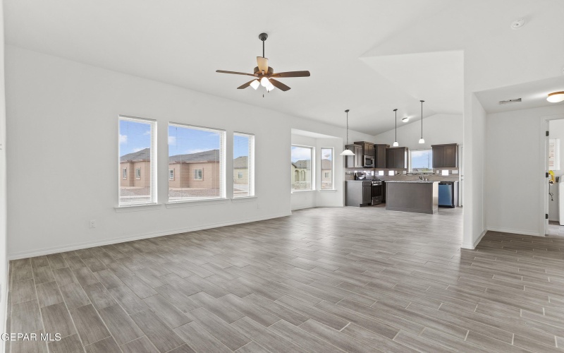 14372 Nick Drahos Lane, Horizon City, TX 79928, 4 Habitaciones Habitaciones , ,2 BañosBaños,Residential,En Venta,14372 Nick Drahos Lane,0,926475