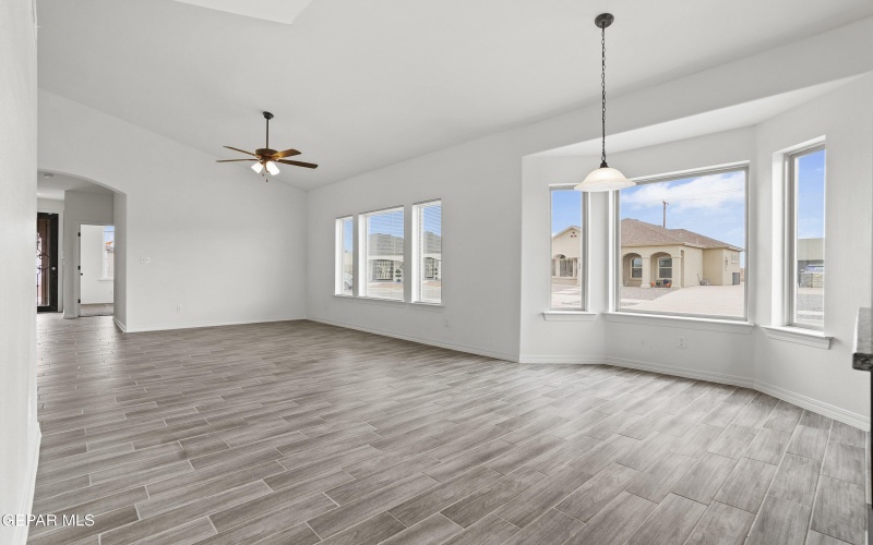 14372 Nick Drahos Lane, Horizon City, TX 79928, 4 Habitaciones Habitaciones , ,2 BañosBaños,Residential,En Venta,14372 Nick Drahos Lane,0,926475