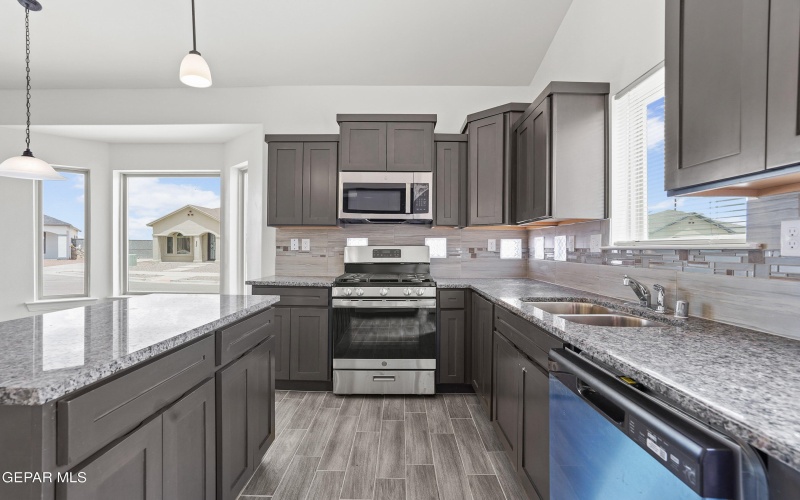 14372 Nick Drahos Lane, Horizon City, TX 79928, 4 Habitaciones Habitaciones , ,2 BañosBaños,Residential,En Venta,14372 Nick Drahos Lane,0,926475