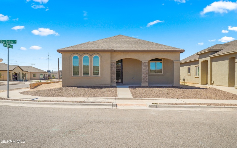 14372 Nick Drahos Lane, Horizon City, TX 79928, 4 Habitaciones Habitaciones , ,2 BañosBaños,Residential,En Venta,14372 Nick Drahos Lane,0,926475