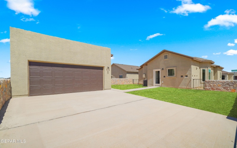 14372 Nick Drahos Lane, Horizon City, TX 79928, 4 Habitaciones Habitaciones , ,2 BañosBaños,Residential,En Venta,14372 Nick Drahos Lane,0,926475