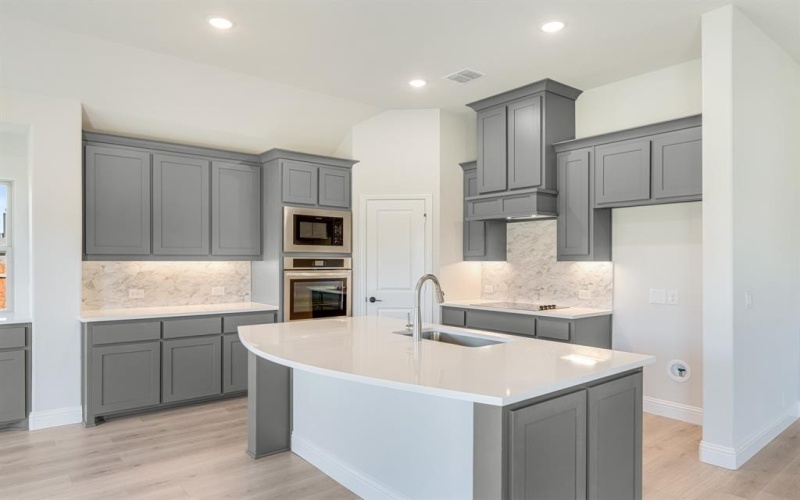 12721 Barretta Drive, Godley, TX 76044, 4 Bedrooms Bedrooms, ,3 BathroomsBathrooms,Residential,For Sale,12721 Barretta Drive,20656430