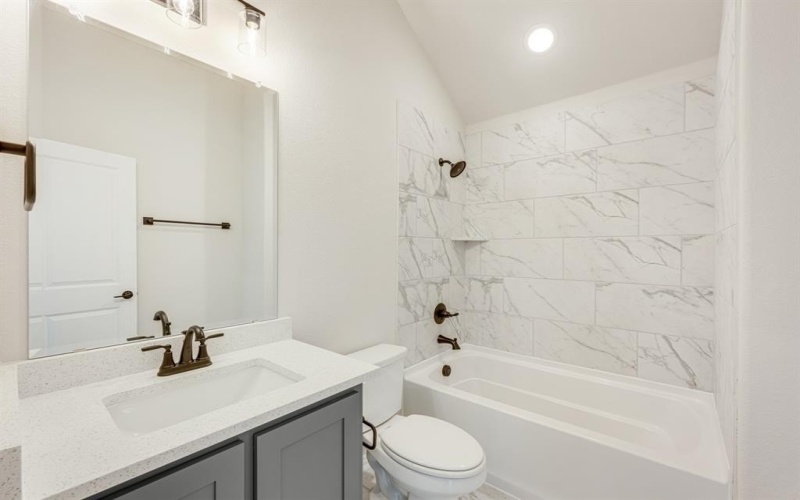 12721 Barretta Drive, Godley, TX 76044, 4 Bedrooms Bedrooms, ,3 BathroomsBathrooms,Residential,For Sale,12721 Barretta Drive,20656430