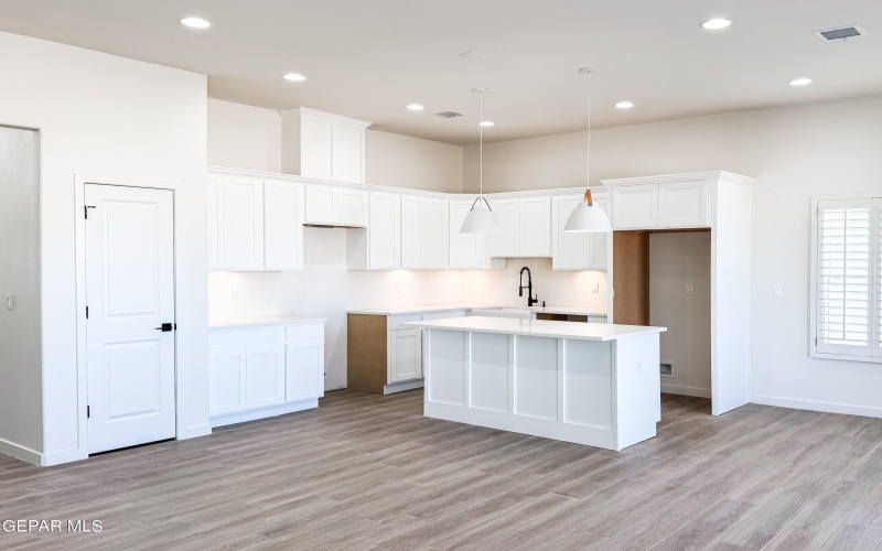 12416 Amesbury Drive, El Paso, TX 79928, 4 Habitaciones Habitaciones , ,2 BañosBaños,Residential,En Venta,12416 Amesbury Drive,0,937651