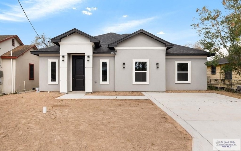 1925 KING AVE, HARLINGEN, TX 78552, 4 Habitaciones Habitaciones , ,2 BañosBaños,Residential,En Venta,1925 KING AVE,0,29771880