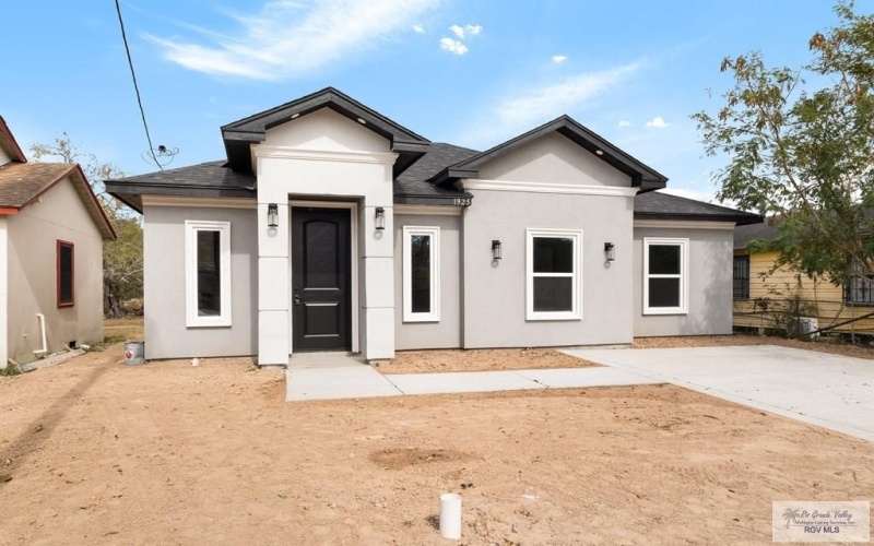 1925 KING AVE, HARLINGEN, TX 78552, 4 Habitaciones Habitaciones , ,2 BañosBaños,Residential,En Venta,1925 KING AVE,0,29771880