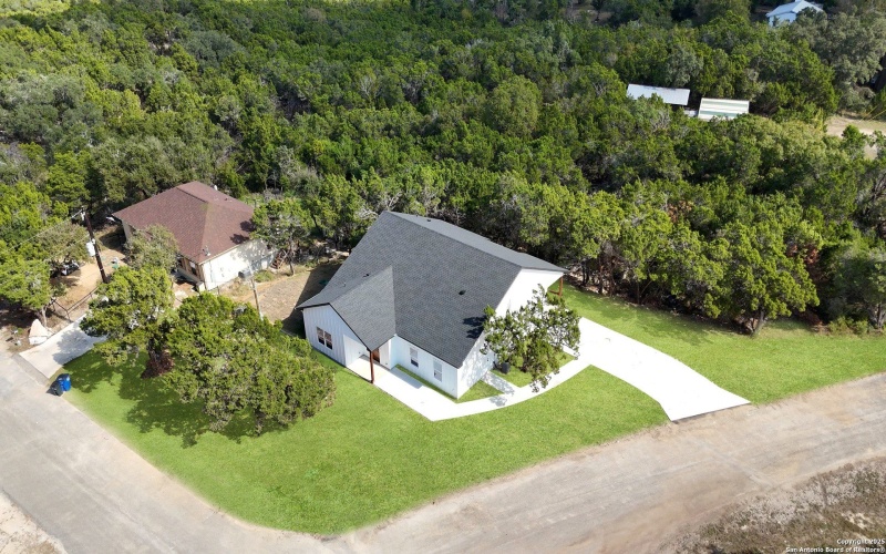 664 Rolling Hills, Canyon Lake, TX 78133, 4 Habitaciones Habitaciones , ,2 BañosBaños,Residential,En Venta,664 Rolling Hills,0,1917897