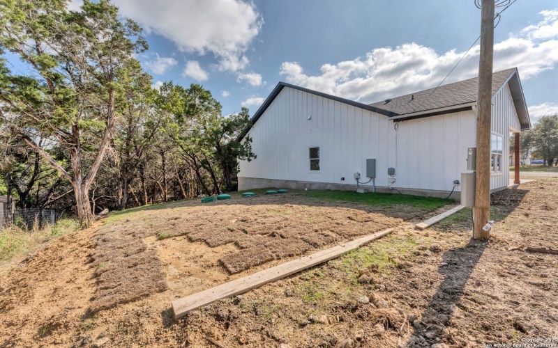 664 Rolling Hills, Canyon Lake, TX 78133, 4 Habitaciones Habitaciones , ,2 BañosBaños,Residential,En Venta,664 Rolling Hills,0,1917897