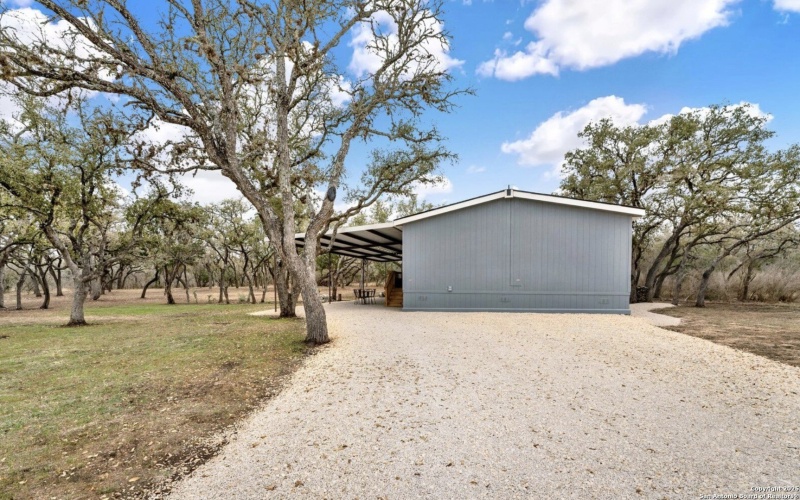 County Road 6813, Natalia, TX 78059, 4 Habitaciones Habitaciones , ,2 BañosBaños,Residential,En Venta,County Road 6813,0,1918955