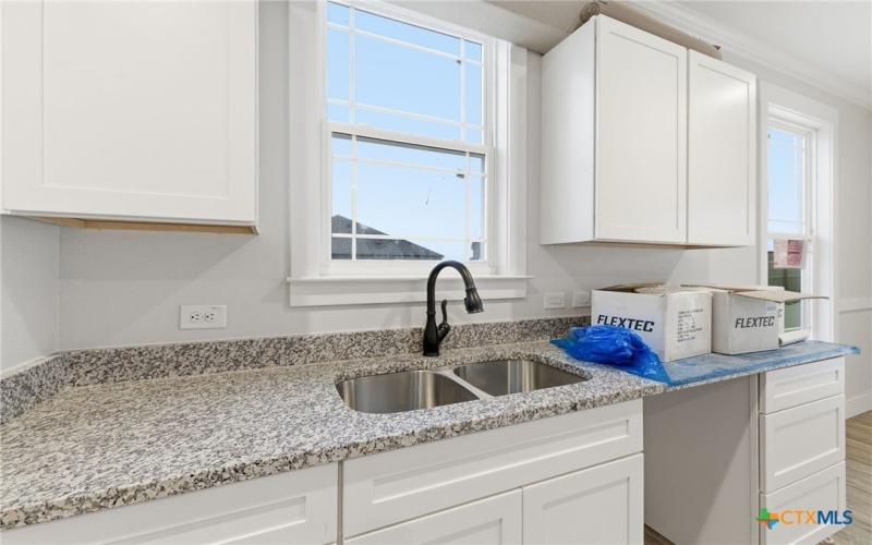 203 Turnberry Drive, La Vernia, TX 78121, 3 Habitaciones Habitaciones , ,2 BañosBaños,Residential,En Venta,203 Turnberry Drive,0,603494