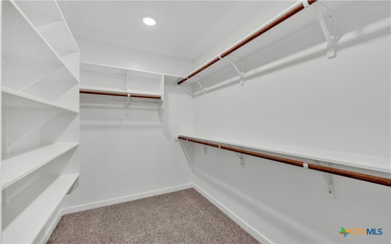 723 James Parker Circle, Killeen, TX 76542, 3 Bedrooms Bedrooms, ,2 BathroomsBathrooms,Residential,For Sale,723 James Parker Circle,0,603586