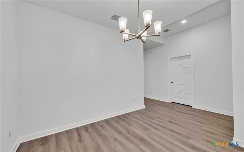 723 James Parker Circle, Killeen, TX 76542, 3 Bedrooms Bedrooms, ,2 BathroomsBathrooms,Residential,For Sale,723 James Parker Circle,0,603586