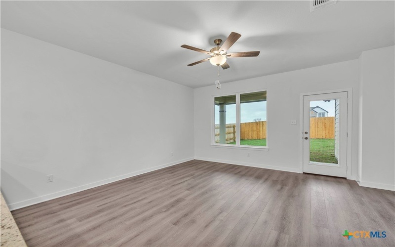 723 James Parker Circle, Killeen, TX 76542, 3 Bedrooms Bedrooms, ,2 BathroomsBathrooms,Residential,For Sale,723 James Parker Circle,0,603586