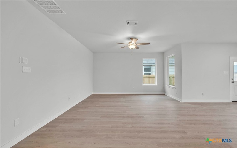 723 James Parker Circle, Killeen, TX 76542, 3 Bedrooms Bedrooms, ,2 BathroomsBathrooms,Residential,For Sale,723 James Parker Circle,0,603586