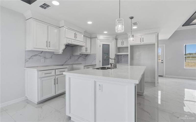 2251 Tuscany Road, Weslaco, TX 78596, 3 Habitaciones Habitaciones , ,2 BañosBaños,Residential,En Venta,2251 Tuscany Road,0,492120