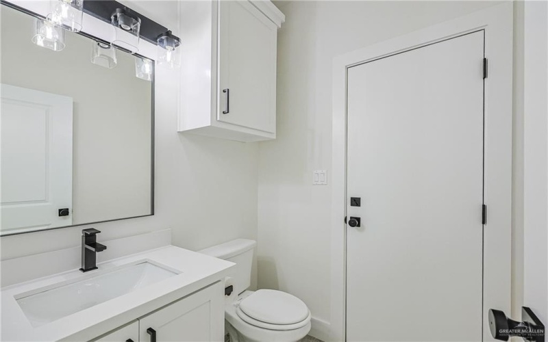 8035 N 50th Street, McAllen, TX 78504, 3 Habitaciones Habitaciones , ,2 BañosBaños,Residential,En Venta,8035 N 50th Street,0,494013