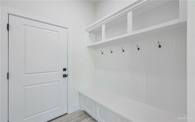 8035 N 50th Street, McAllen, TX 78504, 3 Habitaciones Habitaciones , ,2 BañosBaños,Residential,En Venta,8035 N 50th Street,0,494013