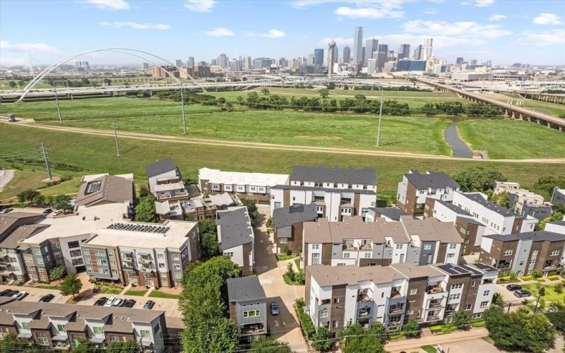 381 E Greenbriar Lane #1004, Dallas, TX 75203, 2 Bedrooms Bedrooms, ,2 BathroomsBathrooms,Residential,For Sale,381 E Greenbriar Lane,0,20760504