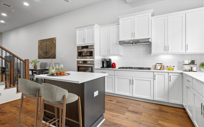 381 E Greenbriar Lane #1004, Dallas, TX 75203, 2 Bedrooms Bedrooms, ,2 BathroomsBathrooms,Residential,For Sale,381 E Greenbriar Lane,0,20760504